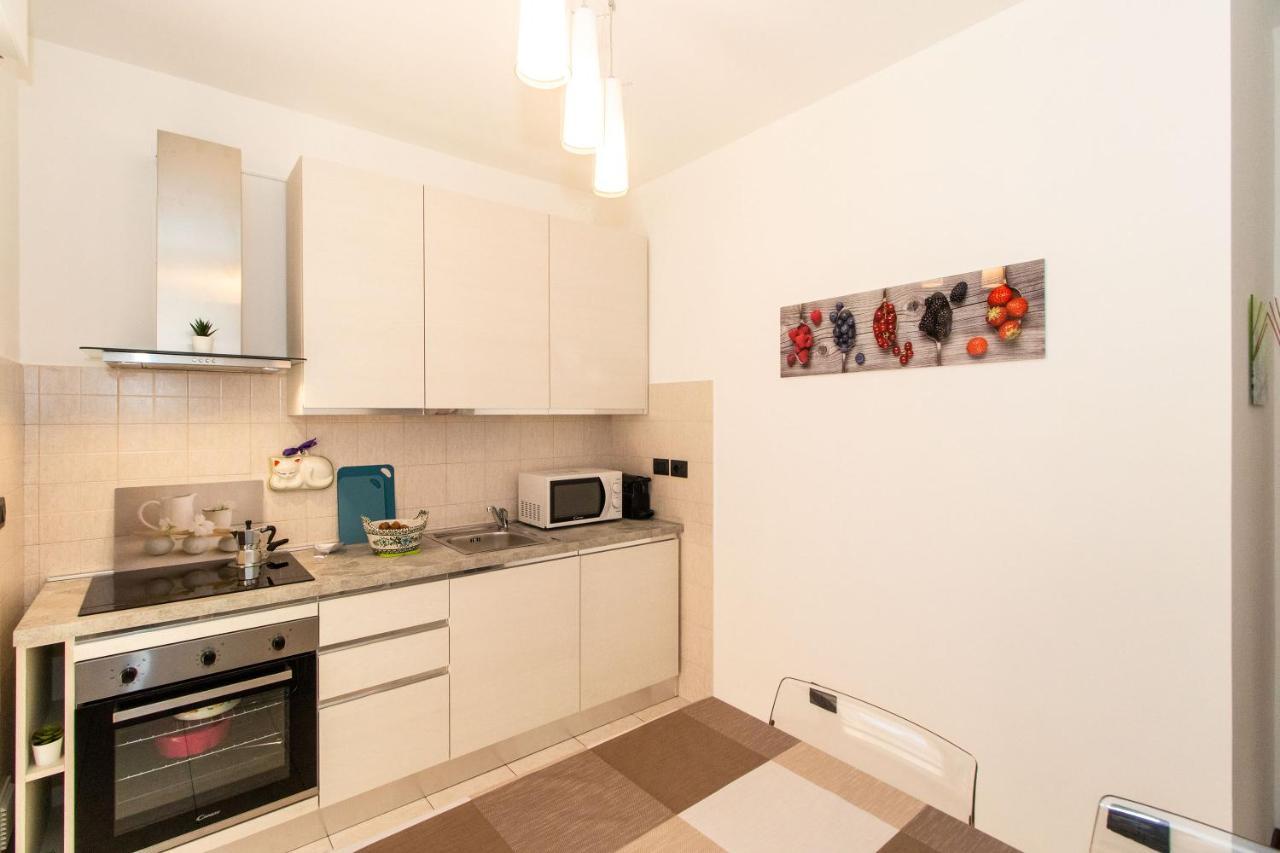 Come Casa Like Home Apartment With Parking Torino Eksteriør bilde
