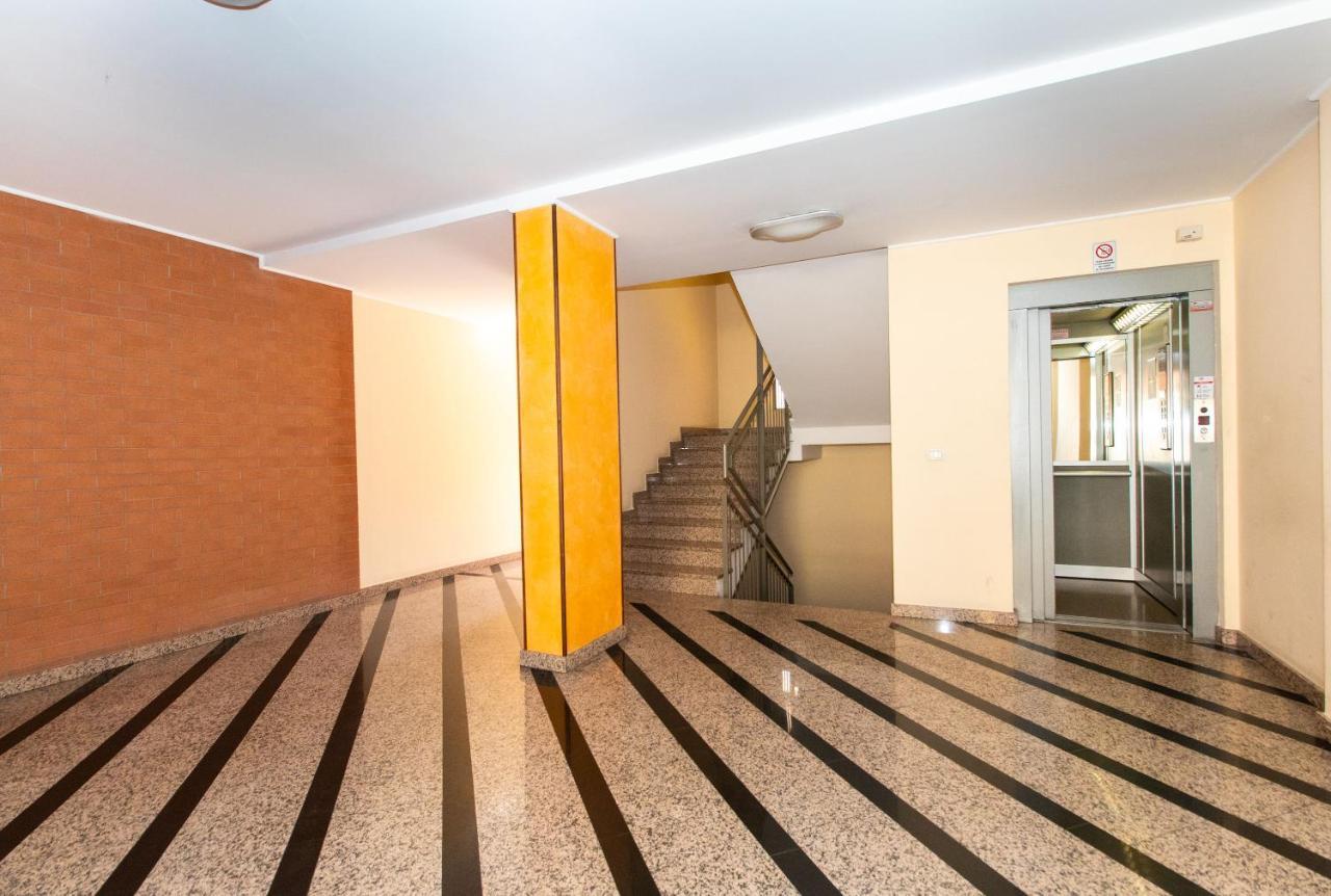 Come Casa Like Home Apartment With Parking Torino Eksteriør bilde